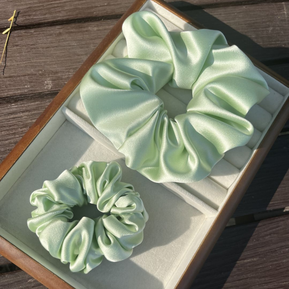 Healthy hair! Luxury Silk Hair Scrunchie Set – 6cm & 4cm - Image 4